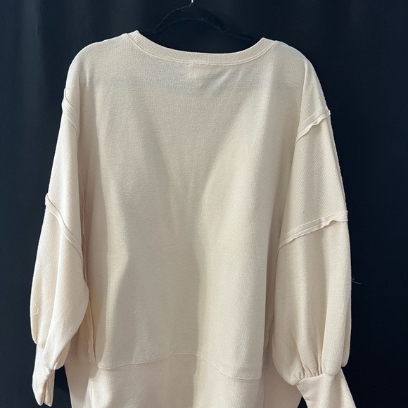 BiBi Cream Sweatshirt with Leopard Print LOVE - Picture 2 of 2